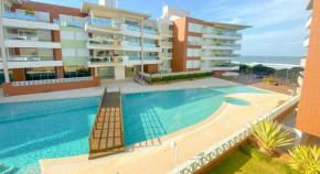 Apartamento com vista para o mar no Águas da Brava Residence